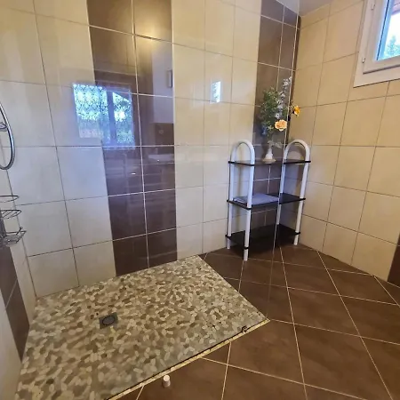 Confortable A Plombieres-les-bains, Proche Thermes, Nature Et - Fr-1-589-194 Venkovský dům *