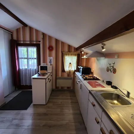 Confortable A Plombieres-les-bains, Proche Thermes, Nature Et - Fr-1-589-194