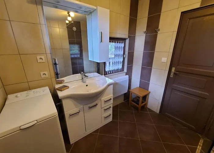 Confortable A Plombieres-les-bains, Proche Thermes, Nature Et - Fr-1-589-194 *